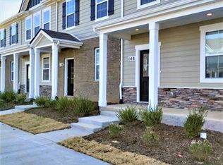 302 Carr Ln, Lebanon, TN 37087