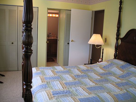 Master Bedroom 17X11