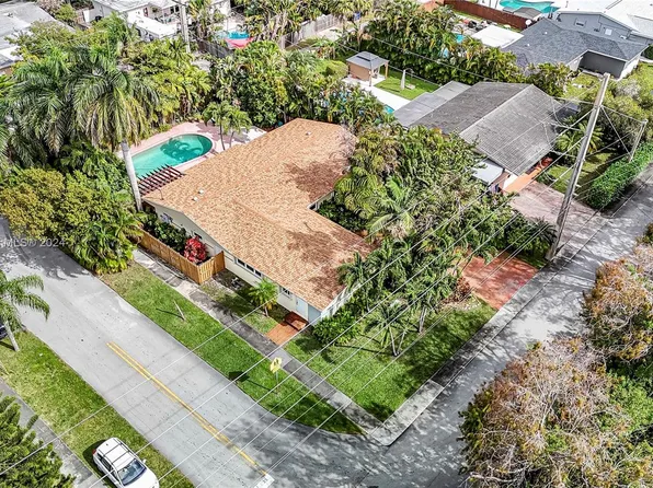 2723 Arthur St, Hollywood, FL 33020