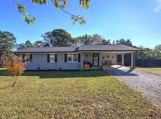 42 Meadowview Rd NW, Cartersville, GA 30121