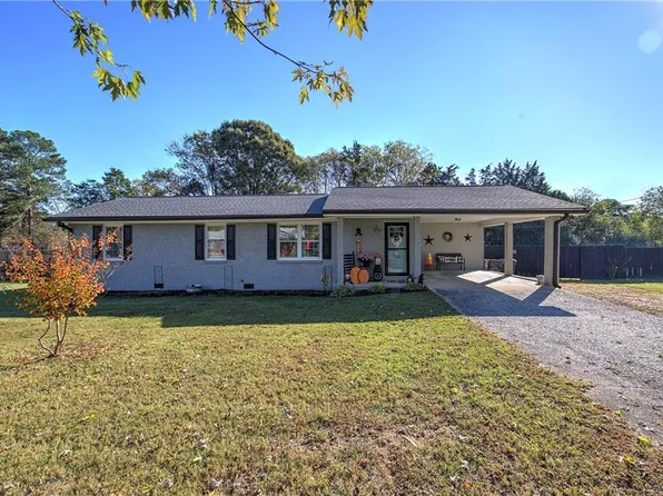 42 Meadowview Rd NW, Cartersville, GA 30121