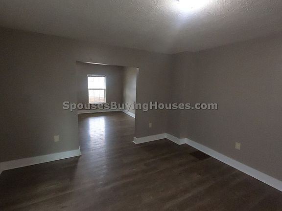 5th image of 625-627 N Tacoma Ave #625