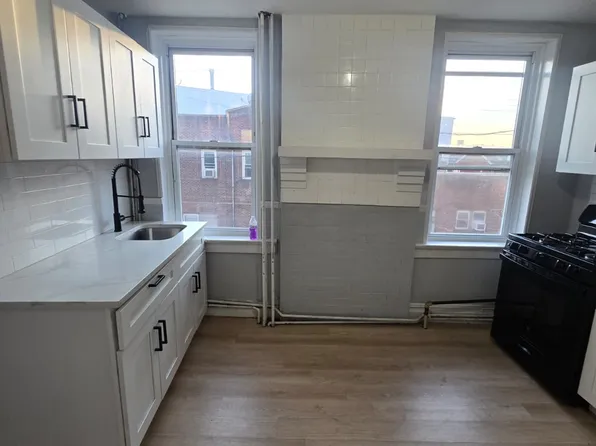 12 Grant Ave, Kearny, NJ