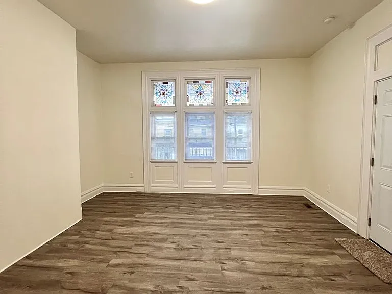 2217 Spring St #1 — Photo 5