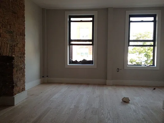 Rented by Blue Egg Realty Corp | media 64