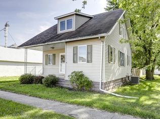 107 S Main St, Arrowsmith, IL 61722