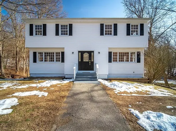 20 Lasky Rd #2, Beacon Falls, CT 06403