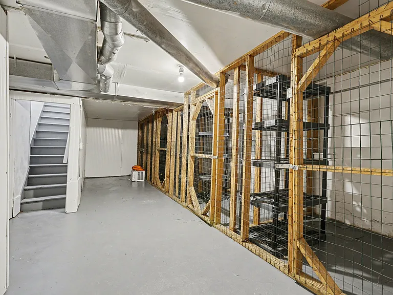 STORAGE LOCKERS
