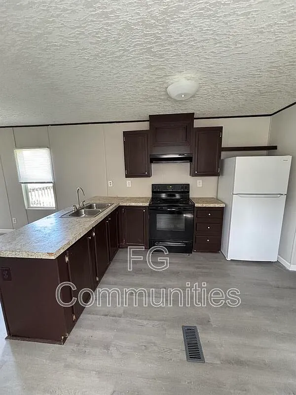 2 bed, 2.0 bath, $1,025 — Photo 4