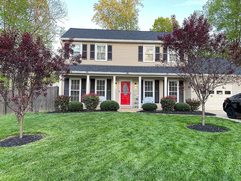 Farmhouse Style Colonial 