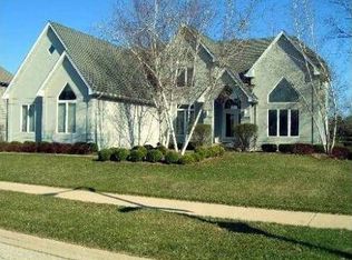 1119 Courtland Pl, Aurora, IL 60502