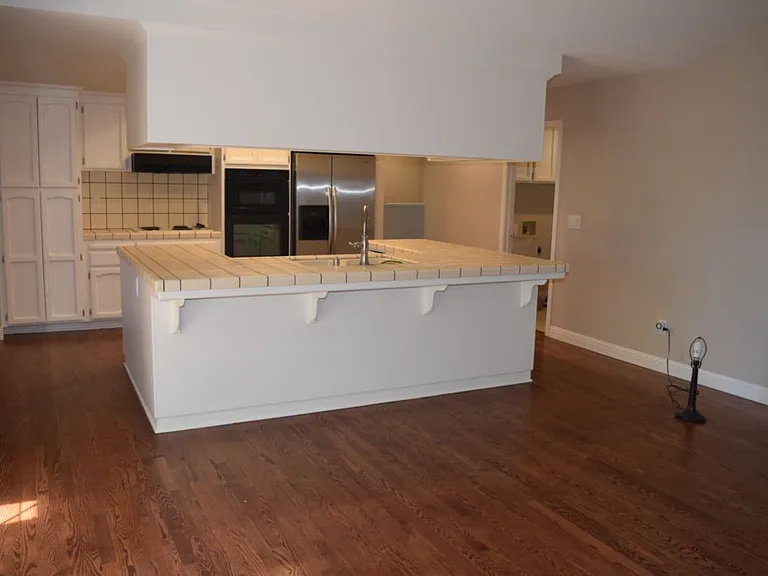 1657 Stone Way — Photo 29