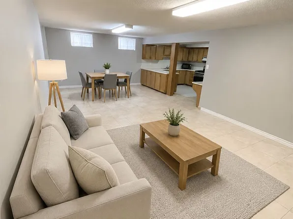 14 Pennycross Ct, Vaughan, ON L4L 3M6