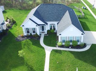 8516 Hazelwood Run, North Ridgeville, OH 44039