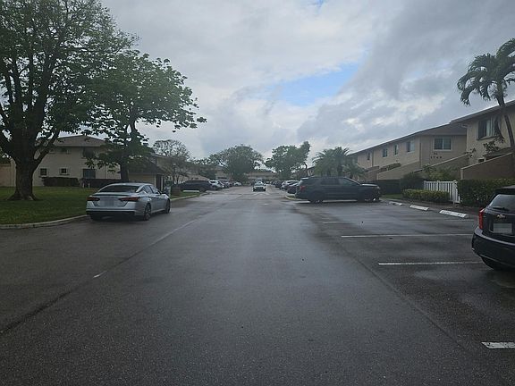 4th image of 1759 80th Ave