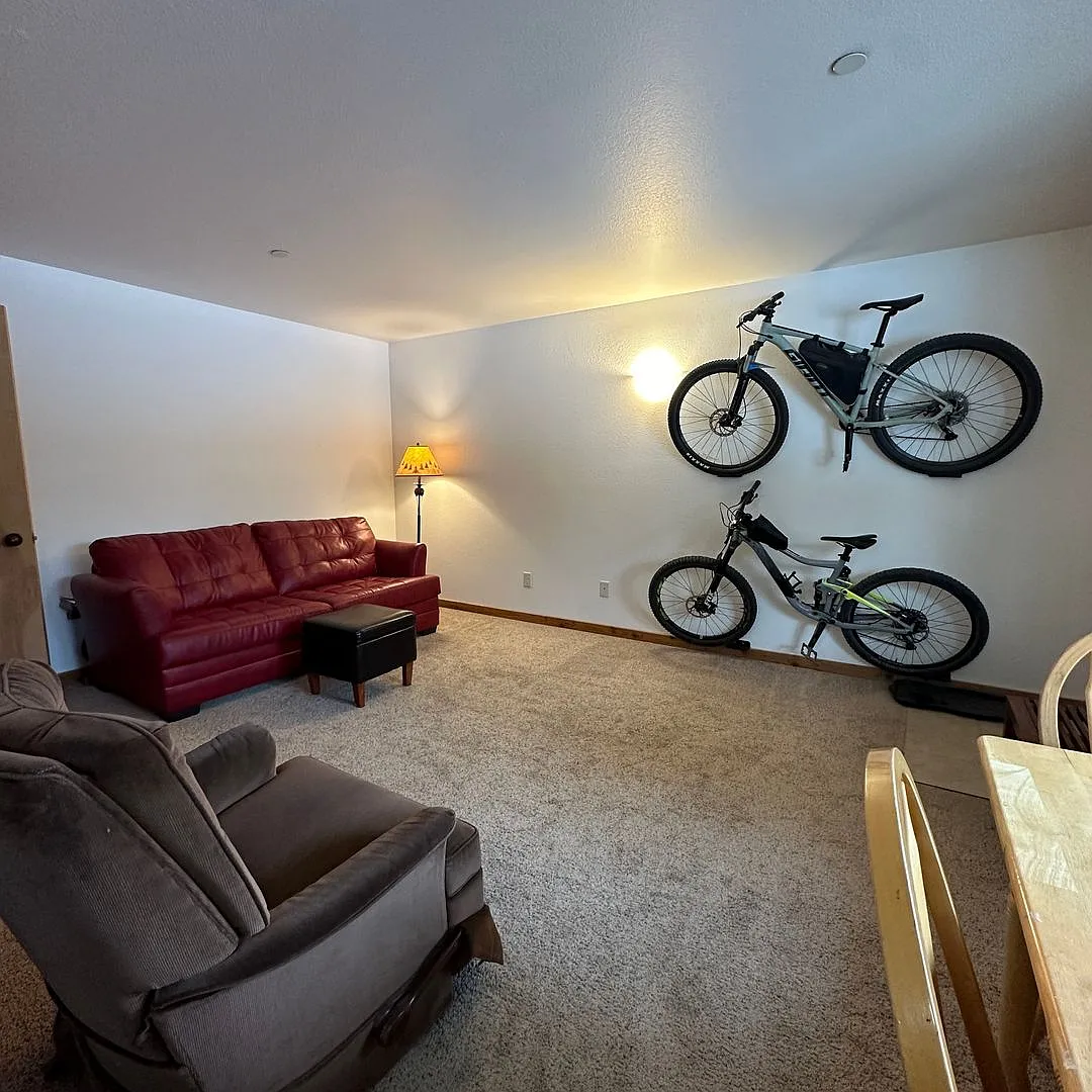 Lease Pending - Furnished Studio Apartment in Victor, ID - Flexible Lease Terms — Photo 4