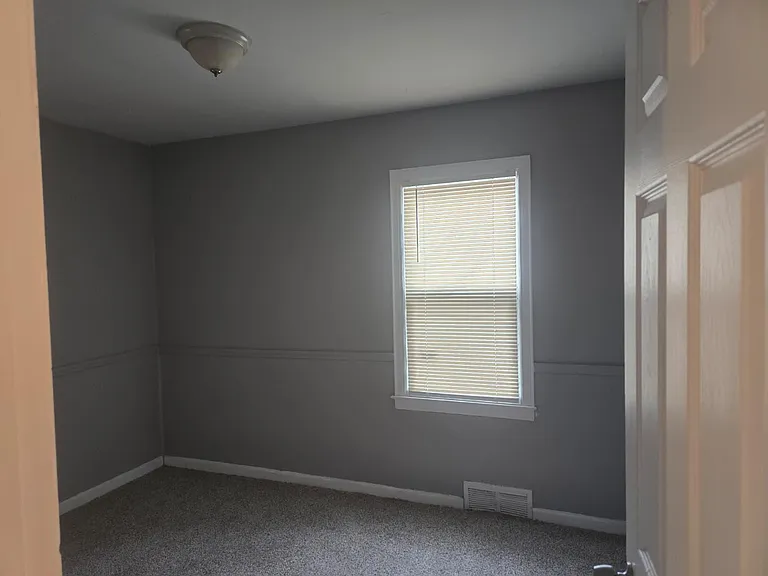 7485 Memorial Ave — Photo 9