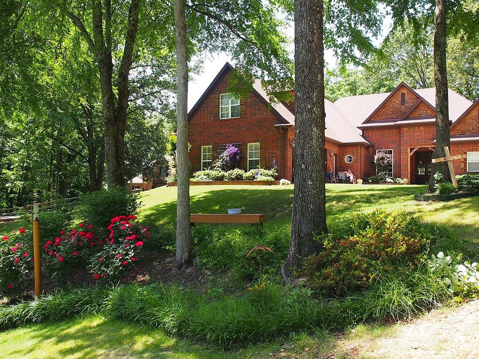 Beautiful 1.3 acre lot