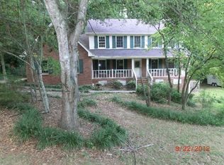 1975 Skyland Glen Dr, Snellville, GA 30078