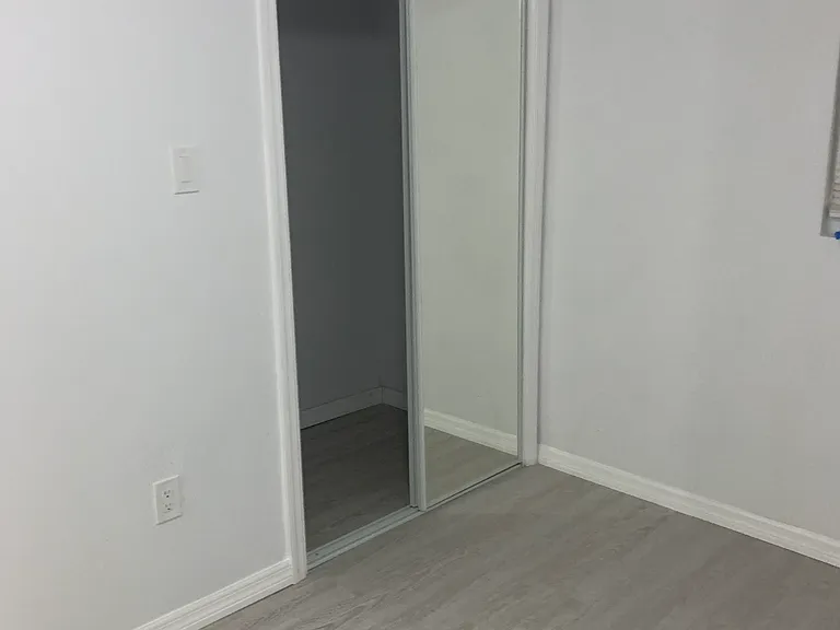22211 Hernando Ave — Photo 4