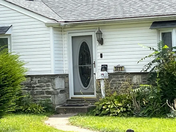 1411 Lake Rd, Feasterville Trevose, PA 19053