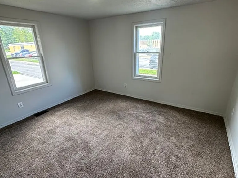 1024 Colerick St — Photo 4
