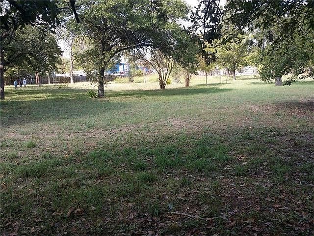 2nd image of 1546 W State Highway 71