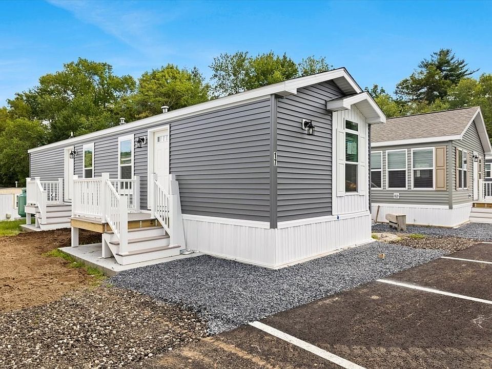 1st image of 1540 Broadway Trlr 17