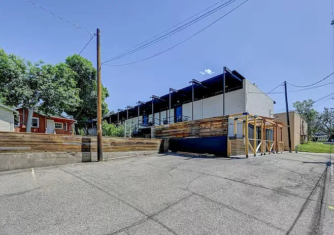 835 E Platte Ave #4 — Photo 12