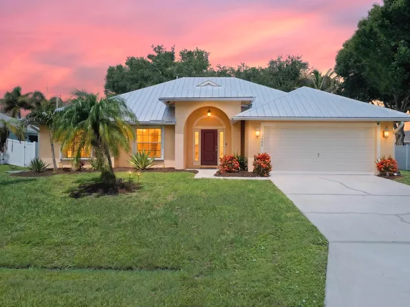 3408 SW Funtuna Street, Port St Lucie, FL 34953