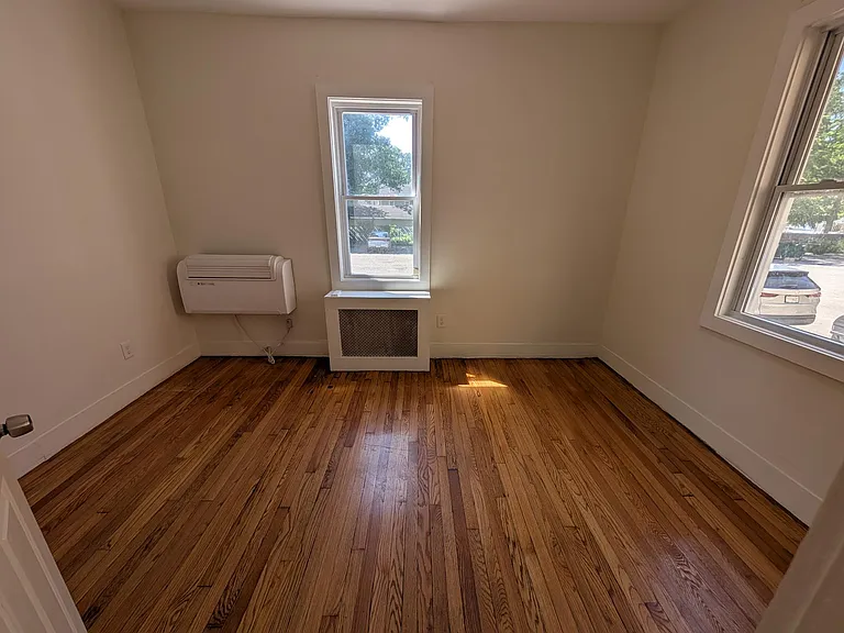 252 E 1st Ave #9 — Photo 7
