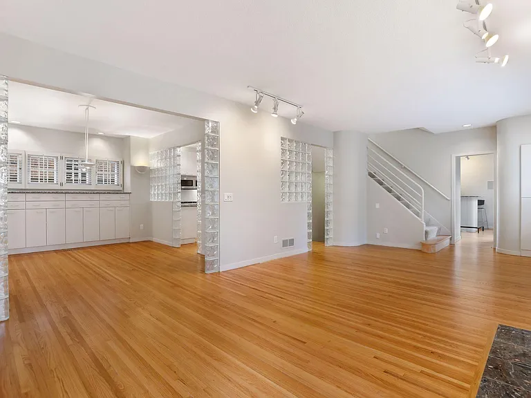 3721 Upton Ave S — Photo 18