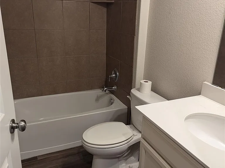 132 Andele Way — Photo 3