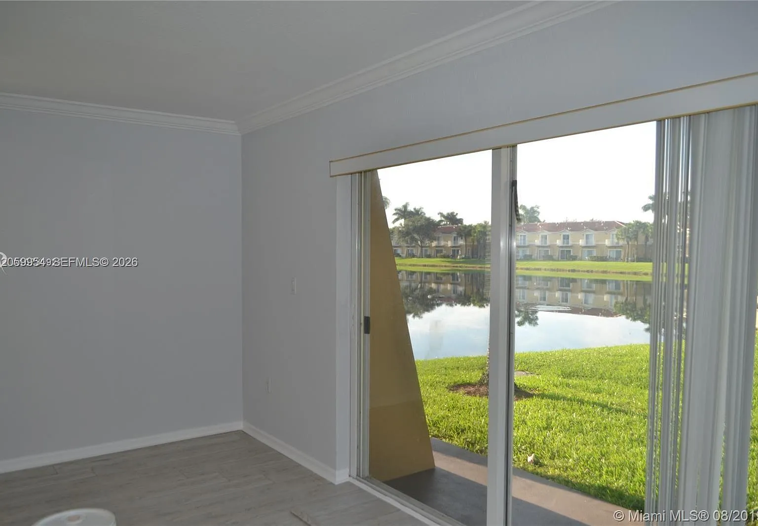 Melrose Point Condo — Photo 4