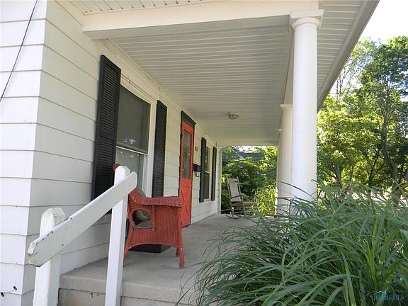 2nd image of 811 Louisiana Ave
