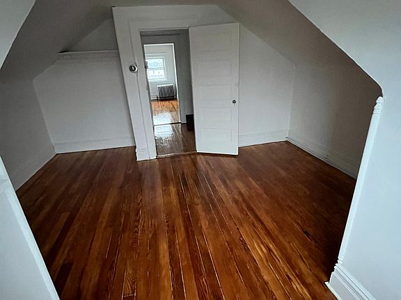 3rd image of 352 Beach 69th St