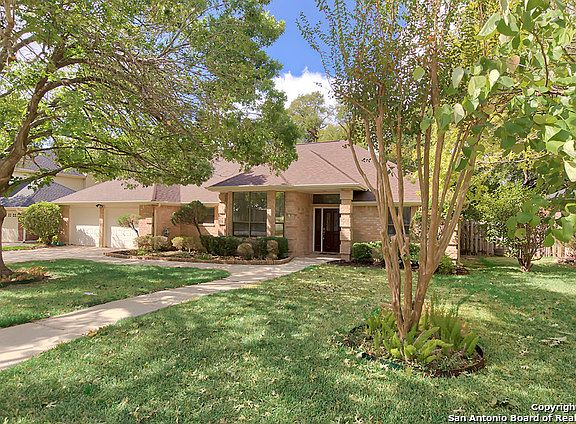 2nd image of 2917 Greenshire Dr