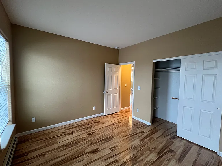 3033 Lost Creek Rd N — Photo 15