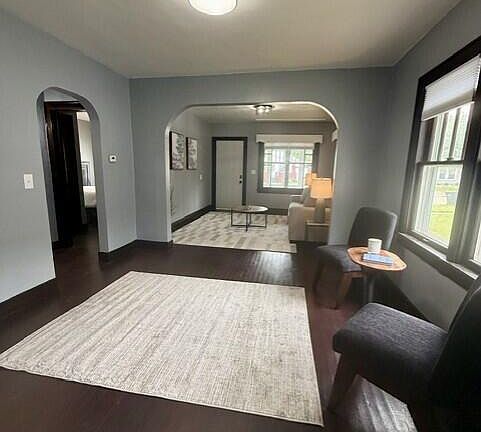4th image of 1863 Manz St