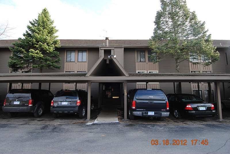 1st image of 840 Cliffs Dr APT 103D
