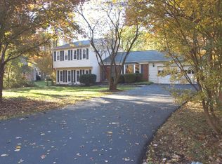 12405 Melmark Ct, Reston, VA 20191