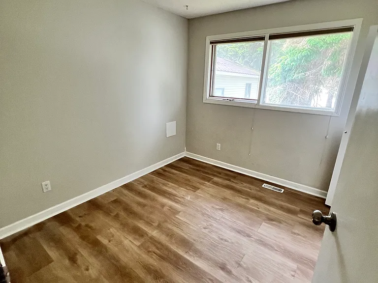 221 Birch Ave — Photo 21