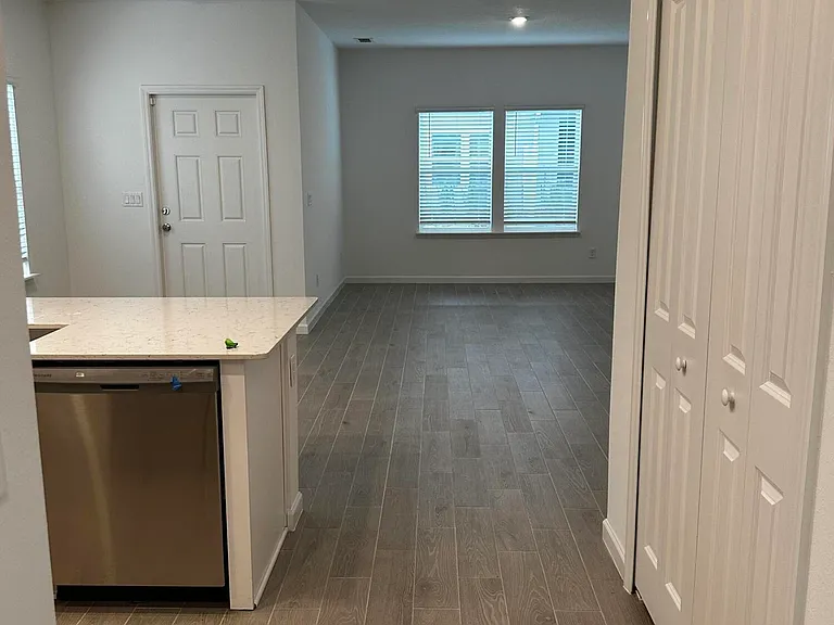 4387 Leeward Breeze Loop — Photo 4
