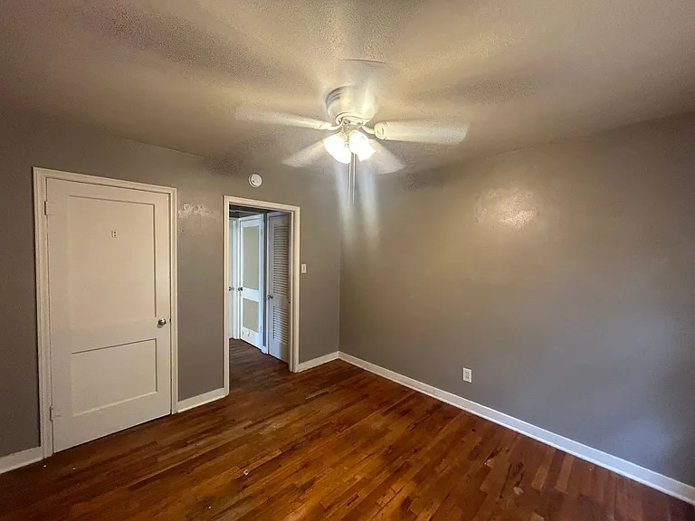 671 Roosevelt St — Photo 11