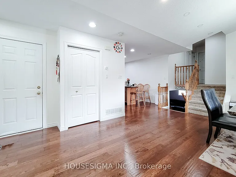4 Treeview Ct — Photo 10