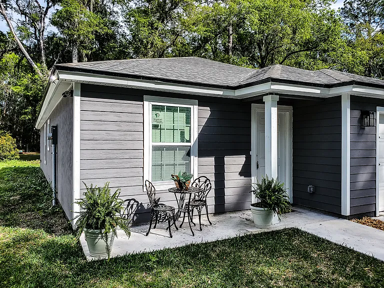 223 Monterey Blvd — Photo 9