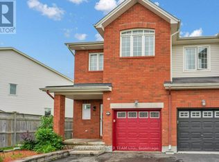 377 Brigitta St, Ottawa, ON K2S0J1