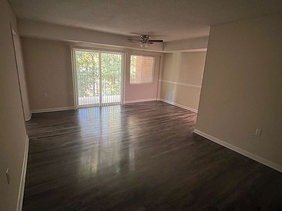 3rd image of 880 Glendale Dr #850-J