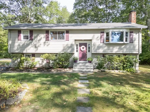 16 Crooked Spring Rd, Billerica, MA 01821