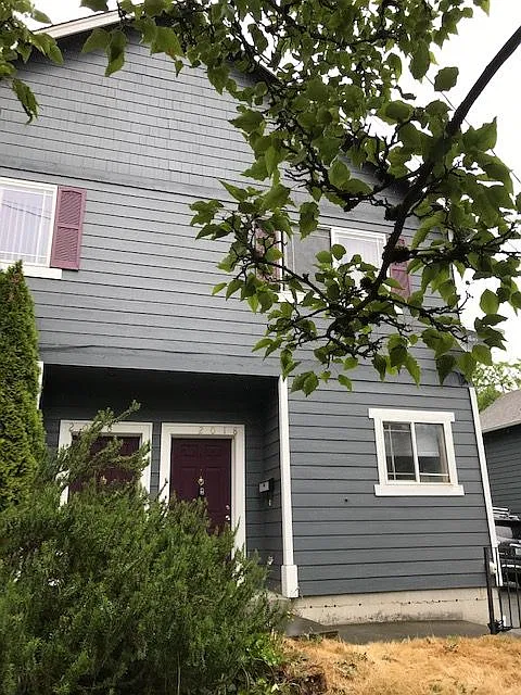 2 bed, 950 sqft, $3,000 — Photo 2